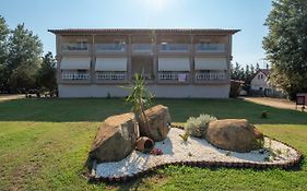 Camping Linaraki Apartments&Bungalows